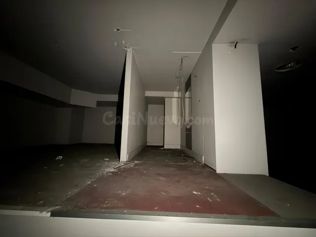 Amplio Local Comercial de 236 m2 en una de las Principales C - foto 5