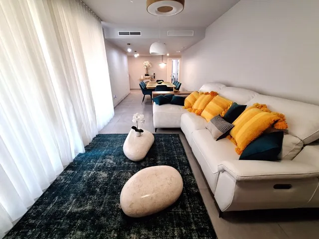 Apartamento de lujo a 200m de la playa en Marbella — 2