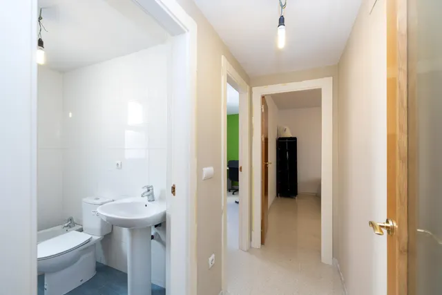 **Piso en venta en Carretera de la Sierra - Oportunidad única** — 21