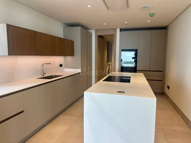 Exclusivo Apartamento de Lujo de 4 Dormitorios en Málaga Towers Vision | Vistas Infinitas al Mar Mediterráneo, Primera Linea de Playa — 14