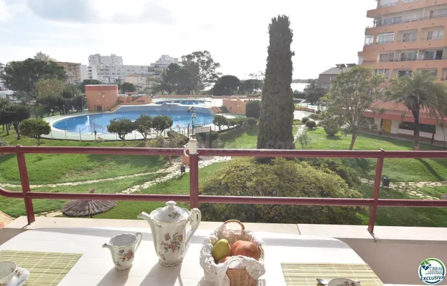 Apartamento con licencia turística en Santa Margarita, Roses - foto 2