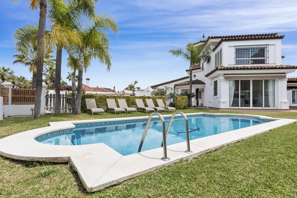 Chalet 5 habitaciones 510m² en venta - Marbella