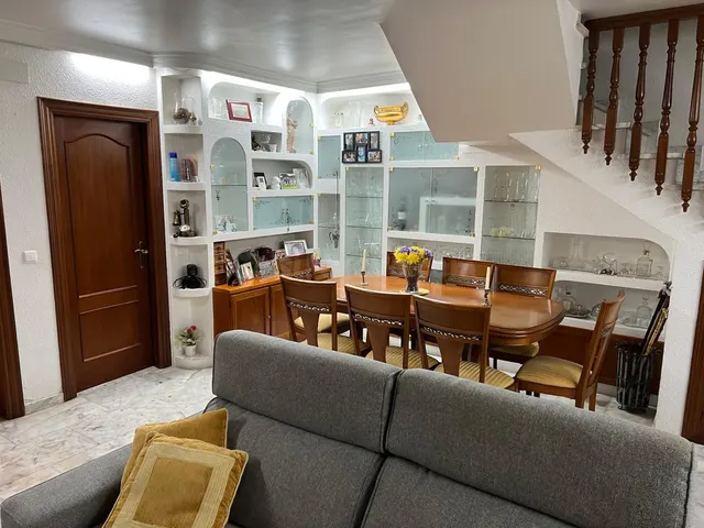 Chalet 4 habitaciones 238m² en venta - Marbella — 4