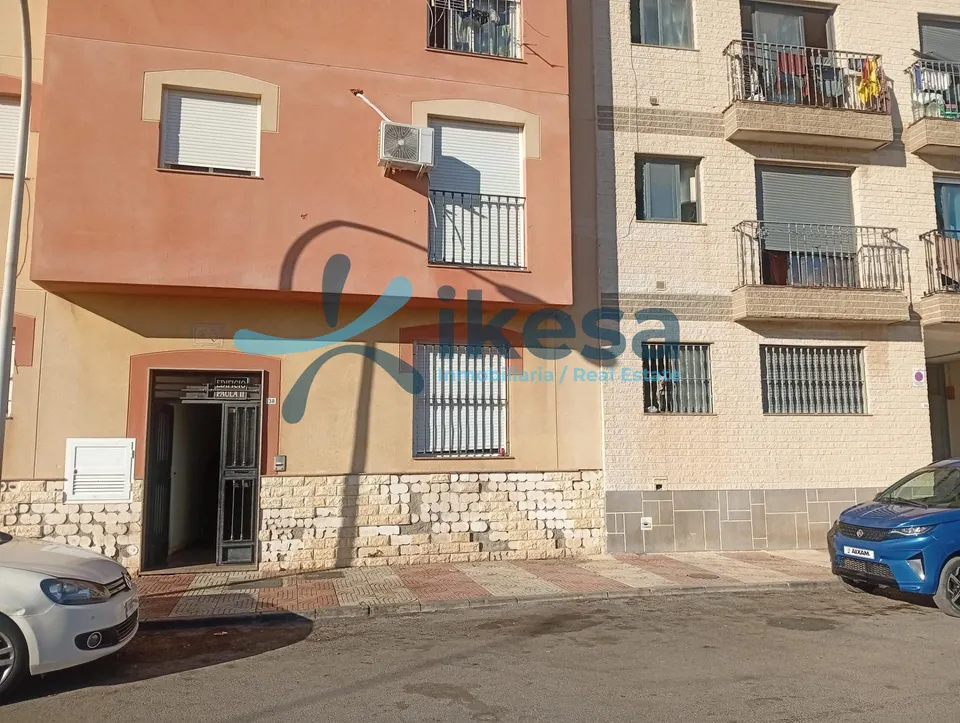 Oportunidad Única: Acogedor Piso de 2 habitaciones en Roquetas de Mar