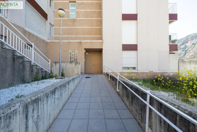 Piso en venta en Carretera de la Sierra — 29
