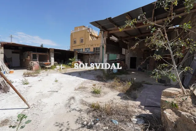 SOL8VIDAL VENDE CASA CON PARCELA — 43