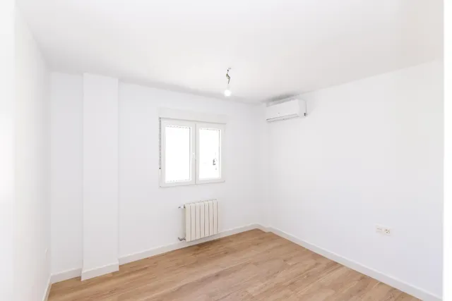 Gran ático reformado de cuatro dormitorios con magnífica terraza — 12