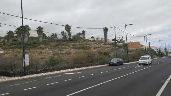 Terreno Urbano de 2.472m2 en La Hidalga del Municipio de Arafo — 3