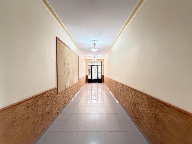 Apartamento reformado con vistas al mar con garaje incluido. 2 dorm. 1 baño. con superficie de 65 m2. playa a 100 metros. — 40