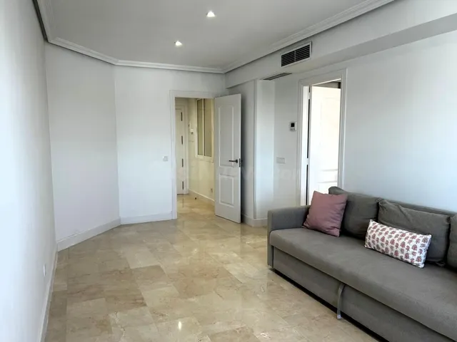 Apartamento 1 habitación 68m² en alquiler - Argüelles - foto 3