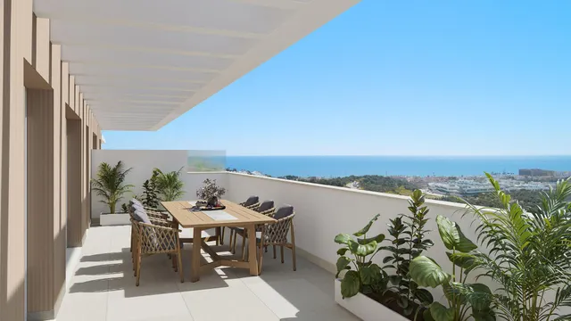 PRIMERA PLANTA, ORIENTACIÓN SUR Y VISTAS AL MAR, CERCA DE LA PLAYA. — 2