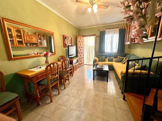 Fantástico dúplex de dos habitaciones con jardín, patio y excelente ubicación en Los Alcázares — 10
