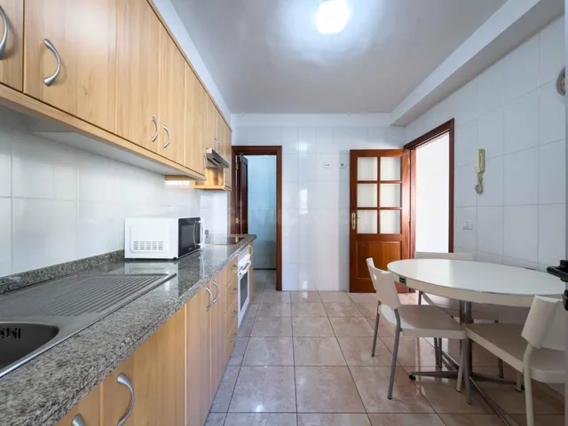 Piso familiar de 3 habitaciones y 2 baños con garaje en Barr - foto 4