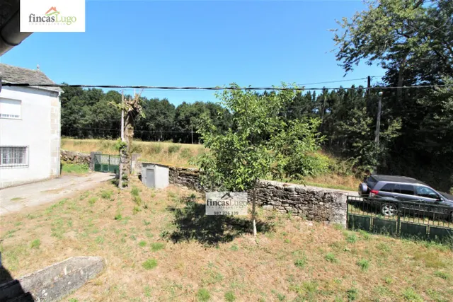 2 CASAS DE PIEDRA EN O CORGO — 45
