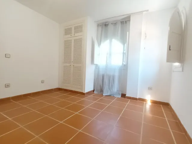 VILLA DE LOS CIPRESES - Exclusiva villa independiente con piscina privada en Villas Blancas (Albolote – Granada) — 45