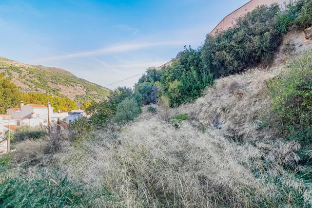 Oportunidad Única: Terreno Urbano en Vélez de Benaudalla - Costa Tropical — 19