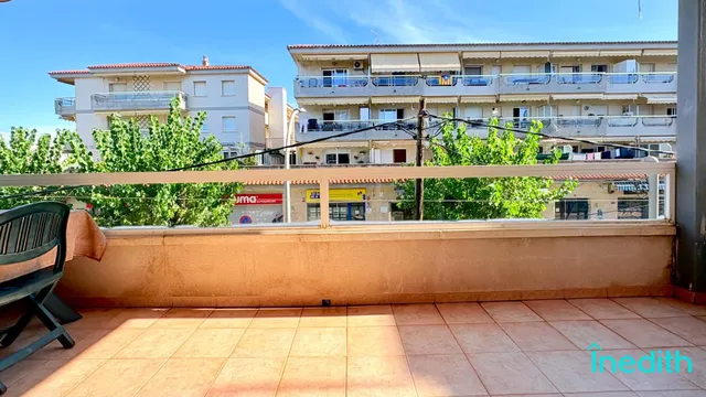 A 50 metros de la playa, Piso impecable con terraza, vistas , parking, trastero y piscina — 8