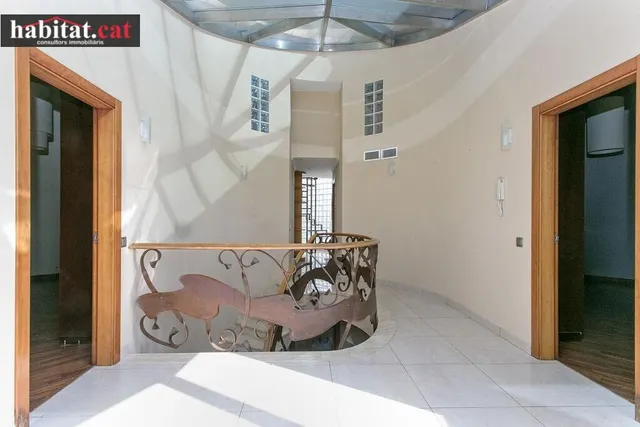 Espectacular casa esquinera en el aragai - Vilanova i la Geltrú — 17