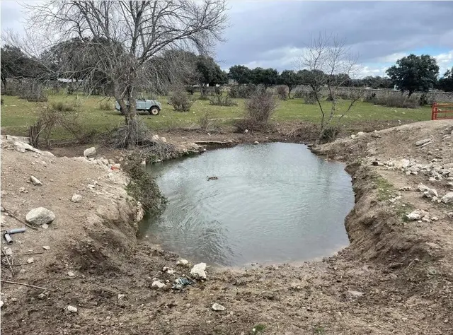 Terreno rural en venta - Romacalderas - foto 3