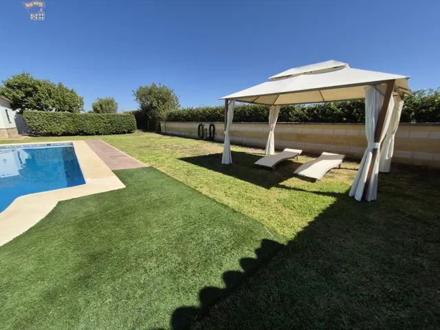 SE VENDE ESTUPENDO CHALET EN ARCOS DE LA FRONTERA (CARRETERA ARCOS - EL BOSQUE) — 42