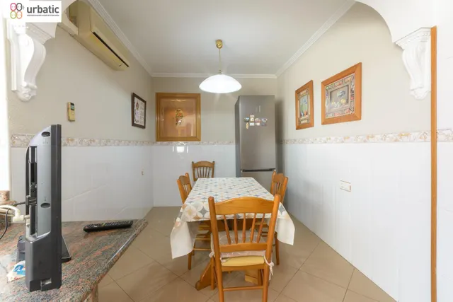 Piso de 3 habitaciones y vestidor con ascensor en el centro de Quart de Poblet — 15