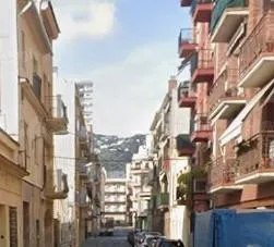 PISO EN PINEDA DE MAR