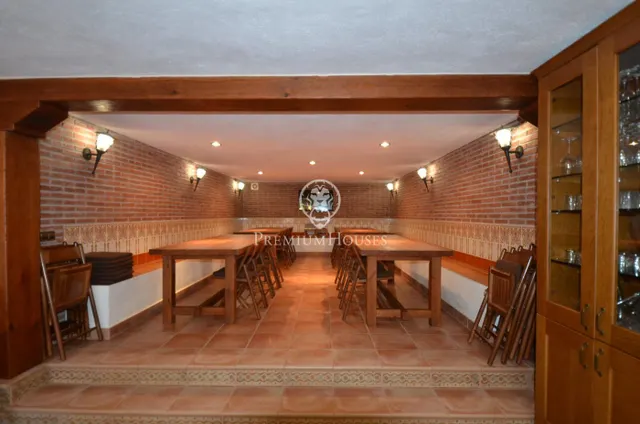 Casa con piscina en venta con vistas espectaculares en Alella — 48