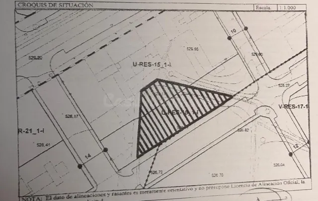 Gran terreno residencial de 985m² en Hellín - foto 3