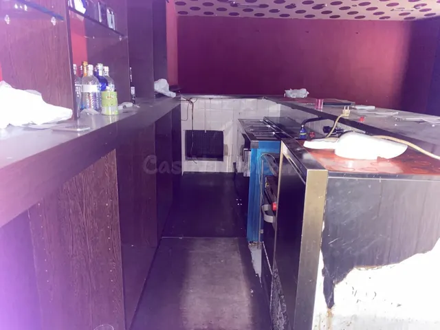 En Burgos. Zona centro. Se alquila bar/cafetería en una zona - foto 5