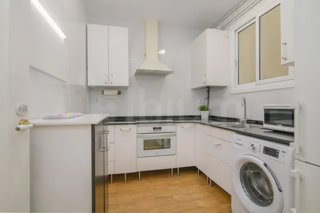 Vivienda con balcón y ascensor en pleno corazón del Gòtic — 21