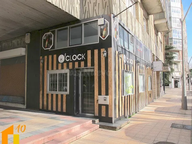 Local Comercial en Esquina con Vistas al Río Arlanzón