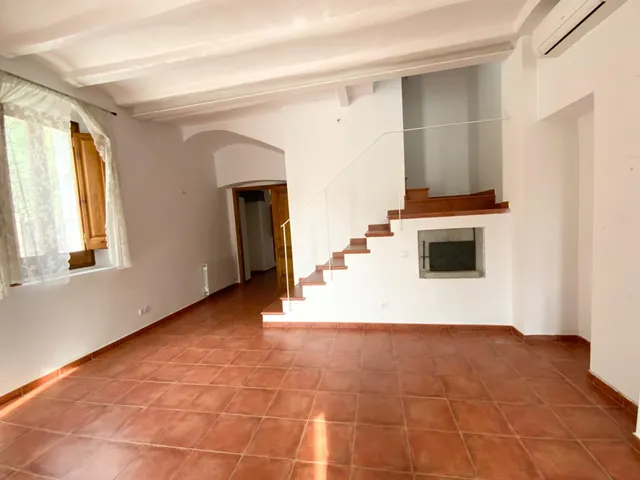 Casa de pueblo en el centro de Alella — 9