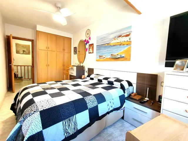 ENCANTADORA CASA EN EL CENTRO — 15