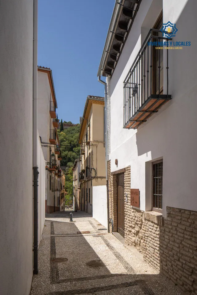 Horno de vidrio, monte de piedad 7 y 9 a — 38