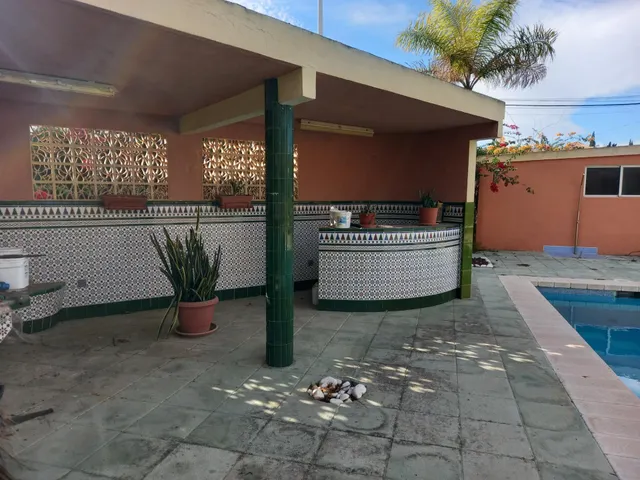 SE VENDE CHALET — 14