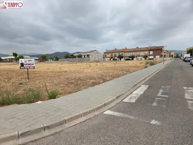 14 parcelas urbanas para construir casas adosadas en Llorenç - foto 3