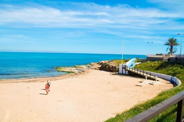 Apartamento reformado con vistas al mar en Cabo Cervera — 11