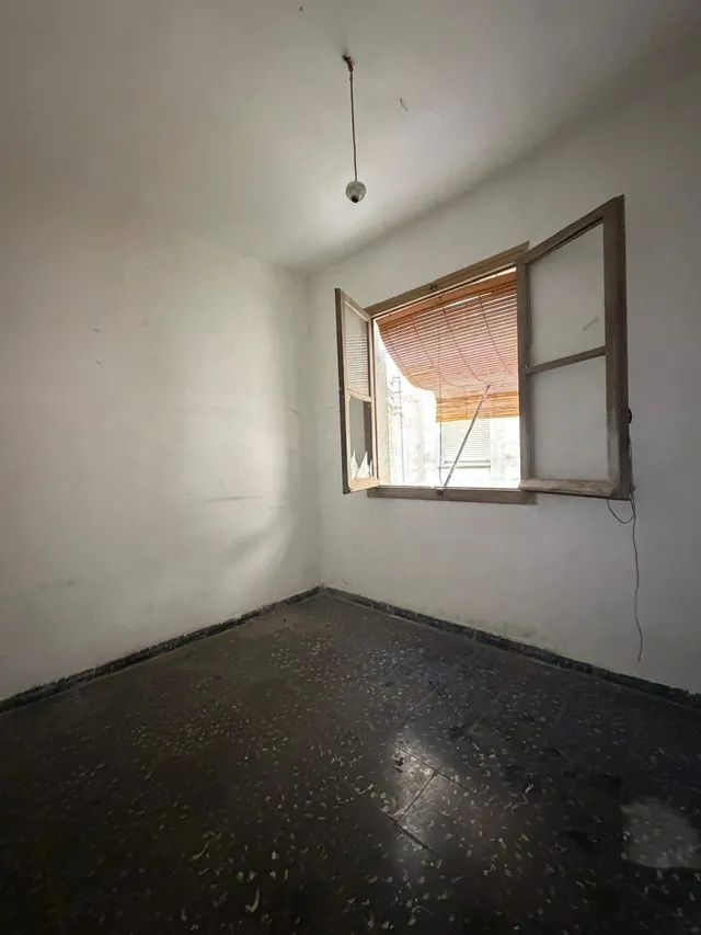 Piso para reforma integral en 2ª planta, con balcón y mucha luz — 15