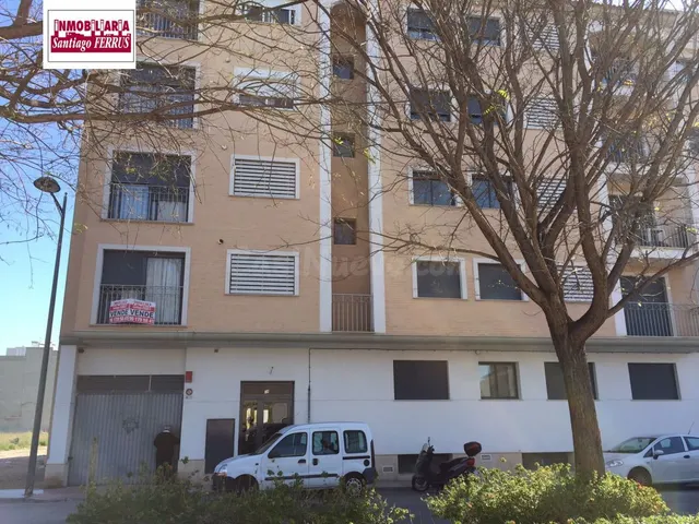 VENTA DE PLAZA DE GARAJE Y TRASTERO EN SOLLANA