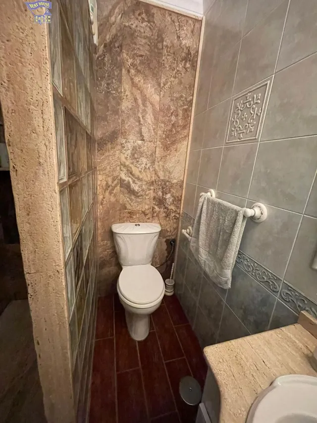 SE VENDE CASA + LOCAL INDEPENDIENTE EN ZONA DE LA CUESTA DE LA RUJANA — 18