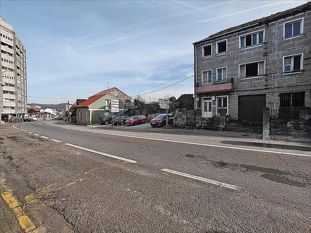 LOCAL/ALMACÉN PARA REFORMAR - Avda de Cambados - Vilagarcía  - foto 5