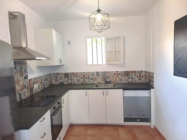 CASA CON TERRAZA SOLÁRIUM EN LA VILETA.