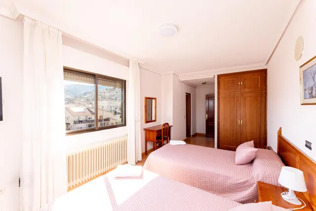 ACTIVO HOTELERO CON POTENCIAL DE INVERSIÓN Y RECONVERSIÓN – CEBREROS, ÁVILA — 36