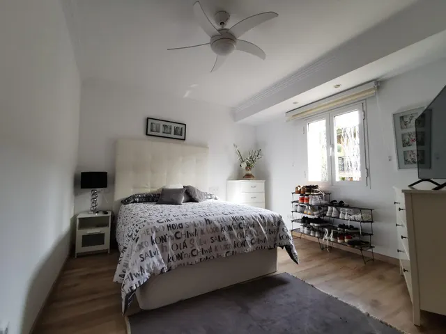 CHALET CON LICENCIA DE ALQUILER VACACIONAL — 23