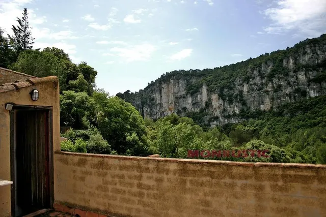 CASA DE PUEBLO EN FARENA – 5 PLANTAS, TERRAZA PANORÁMICA Y GRAN POTENCIAL — 28
