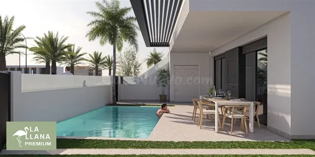 planta baja con jardín, planta alta con solarium y cocina de - foto 3