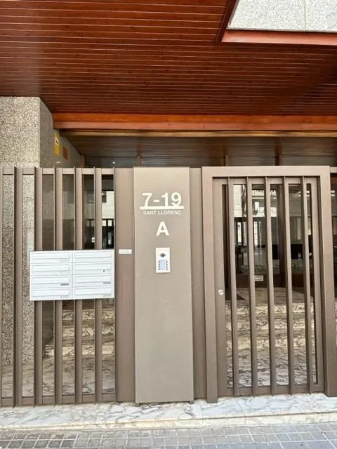 Plazas de garaje en venta en el centro de Sabadell — 2