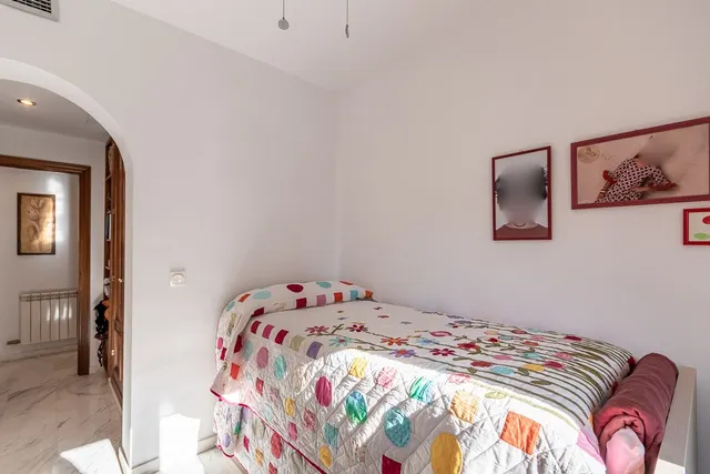 Piso en La Zubia — 17