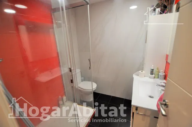 REFORMADO Y ACOGEDOR CON DOS BALCONES CERCA DE AV. DEL TÚRIA — 29