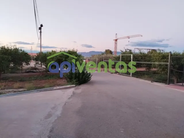 Nave-Almacén de 300 metros en pedanía de Purias - foto 5
